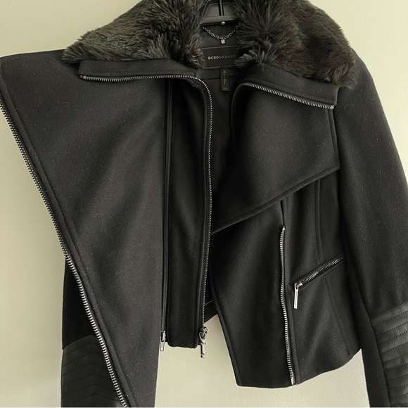 BCBGMaxAzria Women’s Black Faux Fur Trim Jacket - Picture 5 of 8